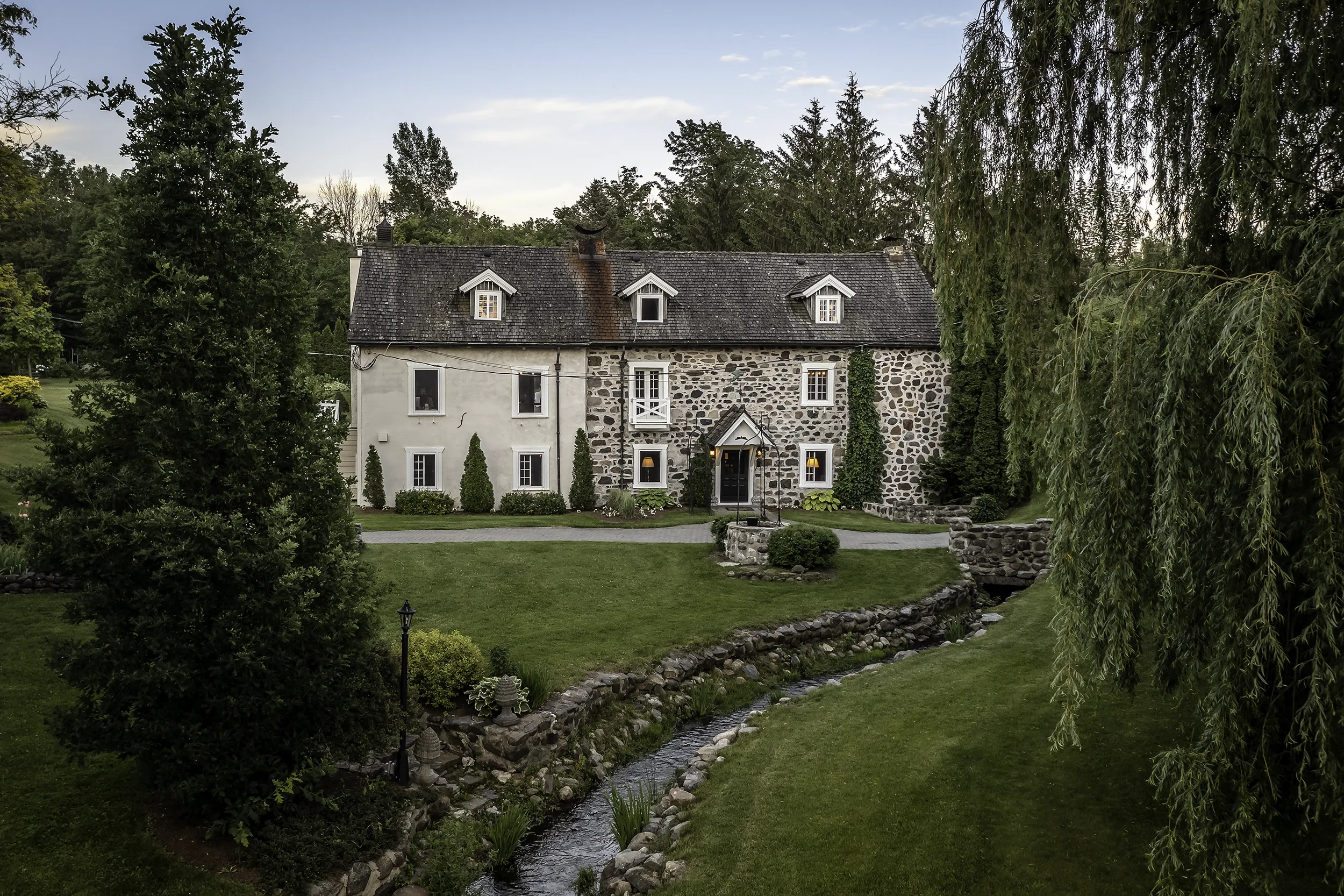 Domaine ancestral et son moulin d'époque